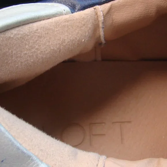 LOFT  navy vegan leather Lace-Up Sneakers, S 10 - Picture 5 of 5